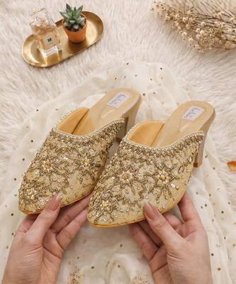 Gold synthetic mojari heels 5