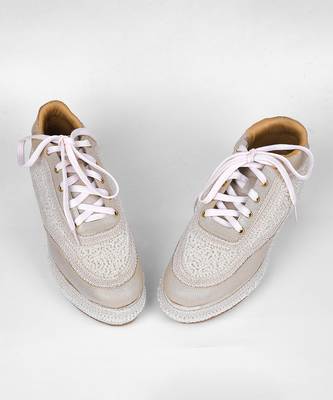 White synthetic beaded casual shoes 4