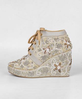 Gold synthetic embroidered casual shoes 2