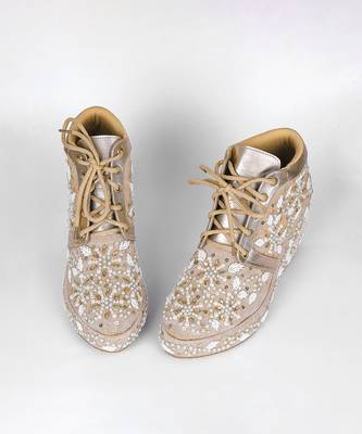 Gold synthetic embroidered casual shoes 4