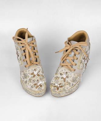 Gold synthetic embroidered casual shoes 4