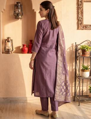Mauve embroidered silk blend kurta trouser dupatta set 2