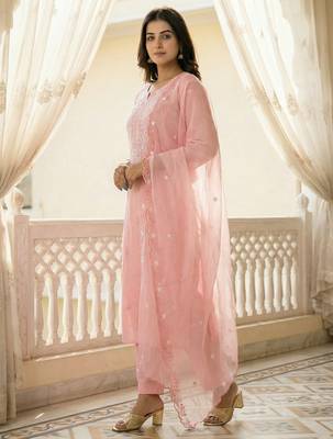 Pink embroidered silk blend kurta trouser dupatta set 3