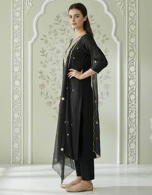 Black embroidered silk blend kurta trouser dupatta set 3