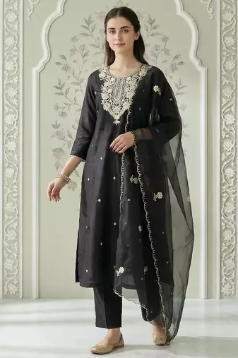 Black embroidered silk blend kurta trouser dupatta set