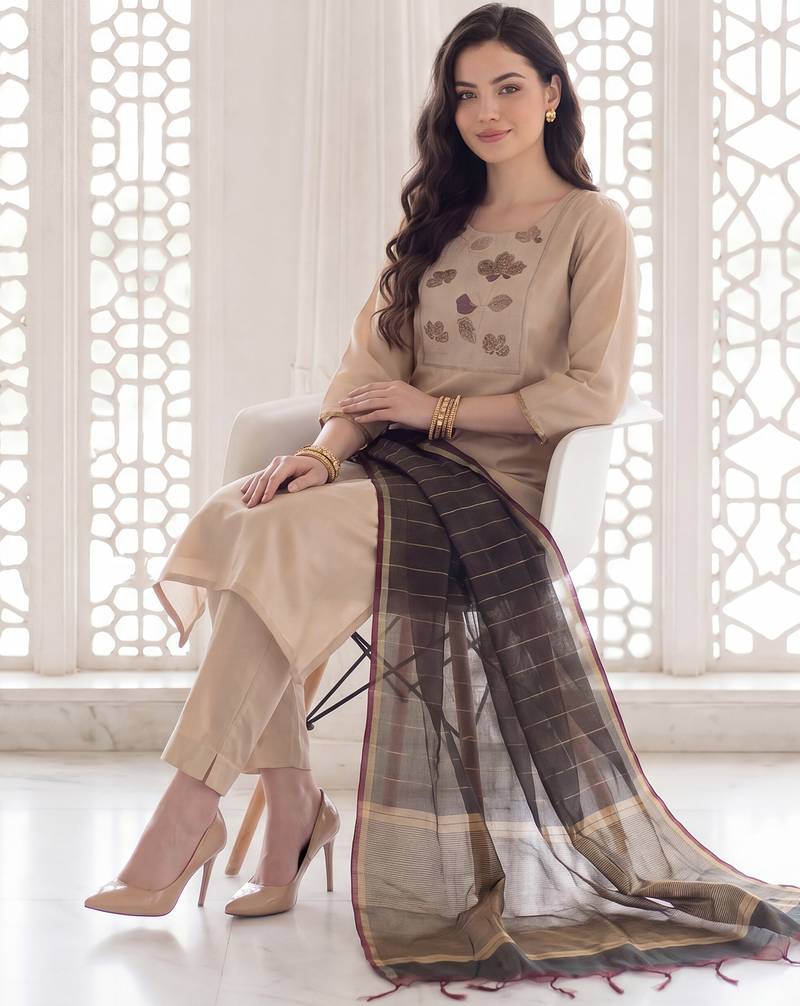 Off white embroidered silk blend kurta trouser dupatta set