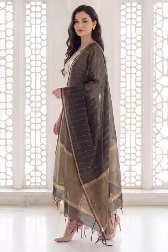 Off white embroidered silk blend kurta trouser dupatta set