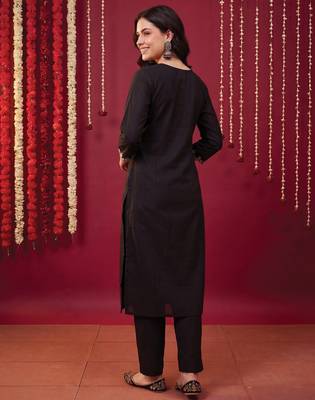Black embroidered silk blend kurta trouser dupatta set 2
