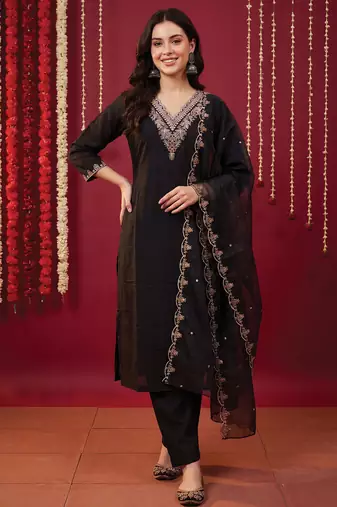 Black embroidered silk blend kurta trouser dupatta set