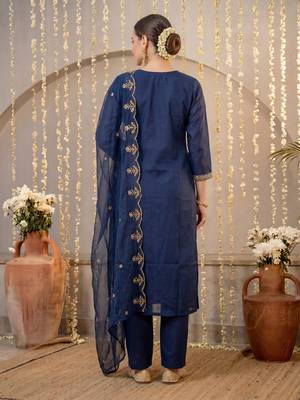 Navy blue embroidered silk blend kurta trouser dupatta set 3