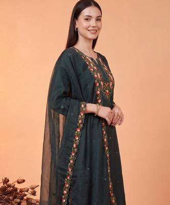 Teal embroidered silk blend kurta trouser dupatta set 3