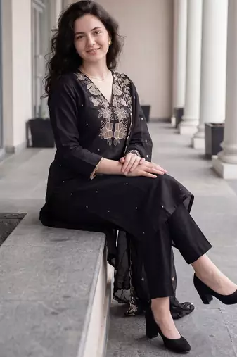 Black embroidered silk blend kurta trouser dupatta set