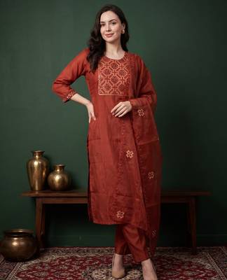 Orange embroidered silk blend kurta trouser dupatta set 2