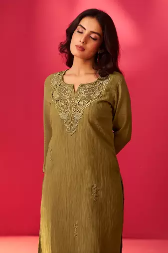 Green embroidered silk blend kurta trouser dupatta set