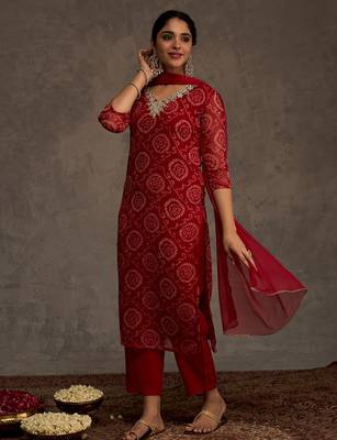 Red printed georgette kurta trouser dupatta set 4