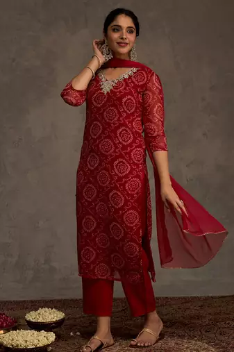 Red printed georgette kurta trouser dupatta set