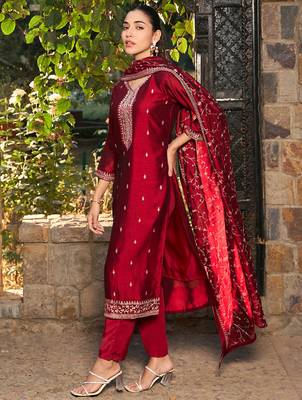 Maroon embroidered silk blend kurta trouser dupatta set 3