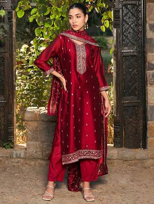 Maroon embroidered silk blend kurta trouser dupatta set 4