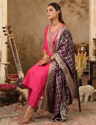 Pink embroidered silk blend kurta trouser dupatta set 3
