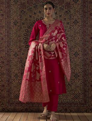 Pink embroidered silk blend kurta trouser dupatta set 4