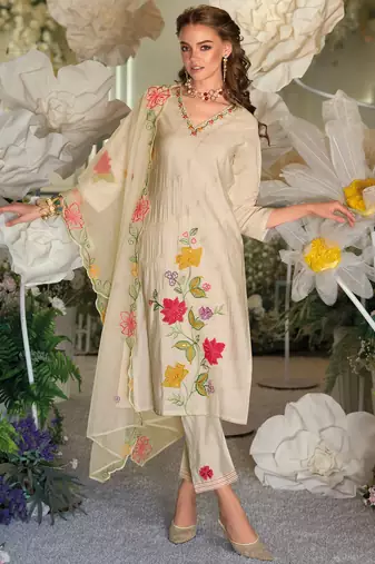 Off white embroidered silk blend kurta trouser dupatta set