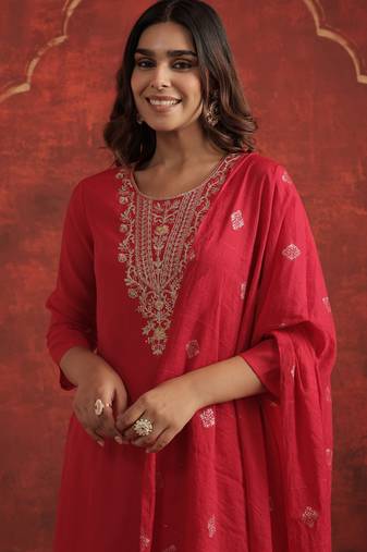 Pink embroidered silk blend kurta trouser dupatta set