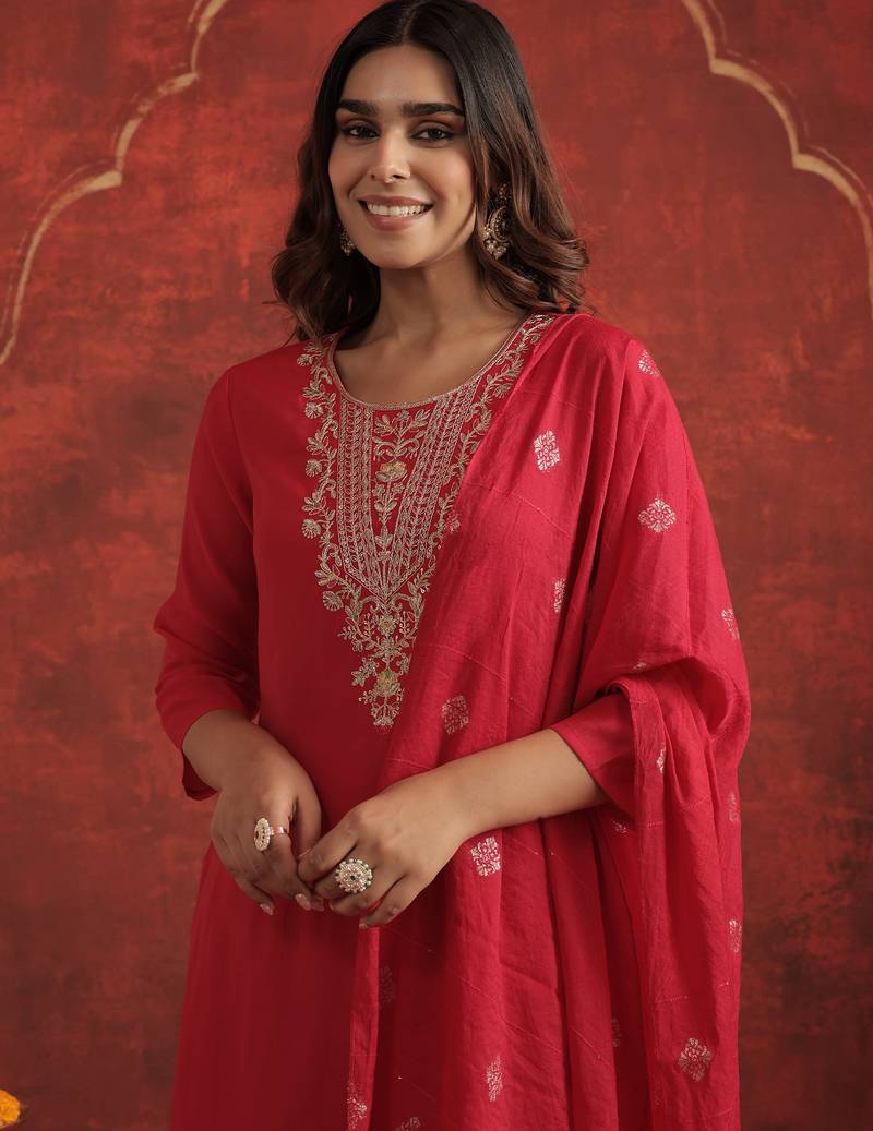 Pink embroidered silk blend kurta trouser dupatta set
