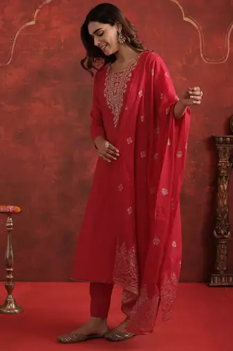 Pink embroidered silk blend kurta trouser dupatta set