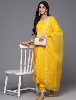 Yellow embroidered liva kurta trouser dupatta set 4