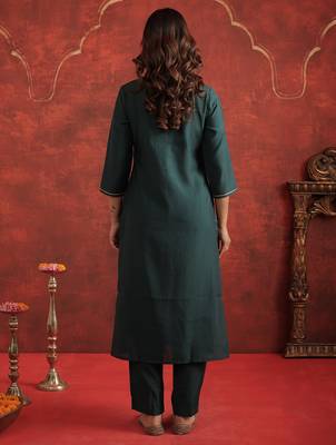 Green embroidered silk blend kurta trouser dupatta set 2