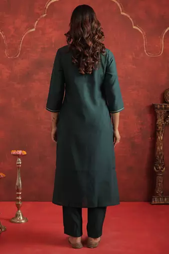 Green embroidered silk blend kurta trouser dupatta set