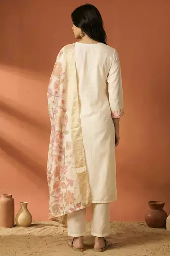 Off white embroidered silk blend kurta trouser dupatta set
