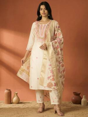Off white embroidered silk blend kurta trouser dupatta set 4