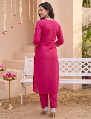 Pink embroidered silk blend kurta trouser dupatta set 3