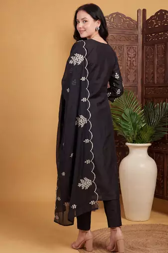 Black embroidered silk blend kurta trouser dupatta set