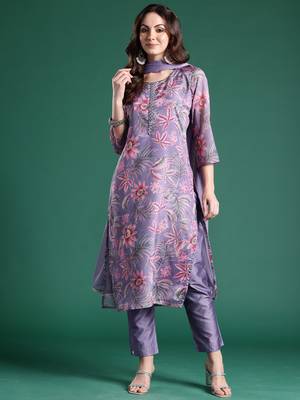 Lavender printed silk blend kurta trouser dupatta set 4