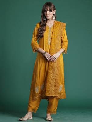 Mustard embroidered silk blend kurta trouser dupatta set 4