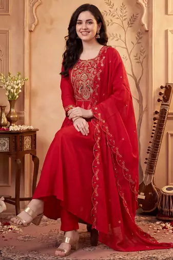 Red embroidered silk blend kurta trouser dupatta set