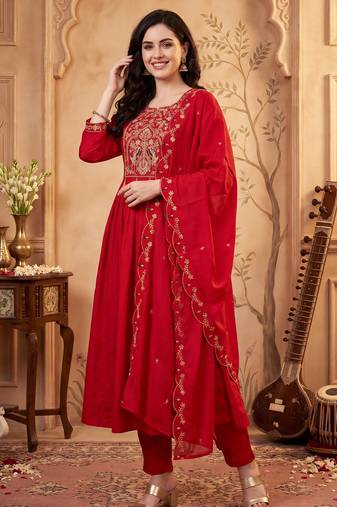 Red embroidered silk blend kurta trouser dupatta set