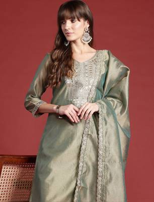 Green embroidered liva kurta trouser dupatta set 2