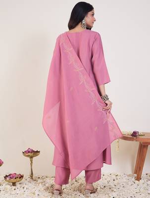 Pink embroidered silk blend kurta trouser dupatta set 2