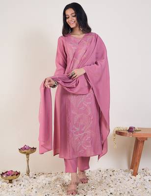 Pink embroidered silk blend kurta trouser dupatta set 4