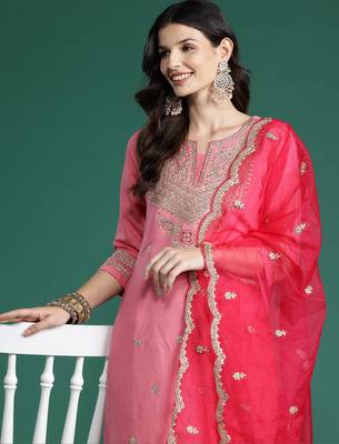 Pink embroidered silk blend kurta trouser dupatta set 2