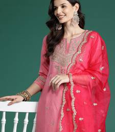 Pink embroidered silk blend kurta trouser dupatta set