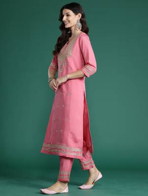 Pink embroidered silk blend kurta trouser dupatta set 1