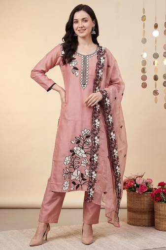 Peach embroidered silk blend kurta trouser dupatta set