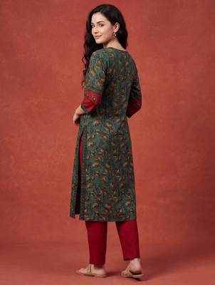 Green printed pure cotton kurta trouser dupatta set 3