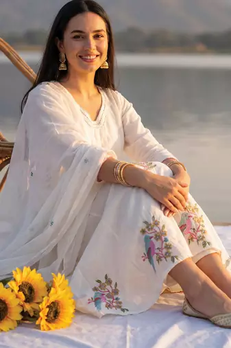 Off white embroidered pure cotton kurta trouser dupatta set
