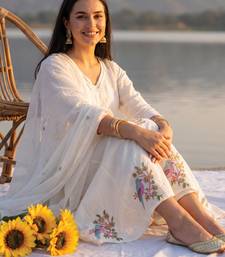 Off white embroidered pure cotton kurta trouser dupatta set