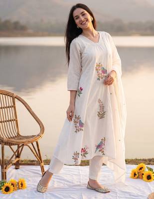 Off white embroidered pure cotton kurta trouser dupatta set 1
